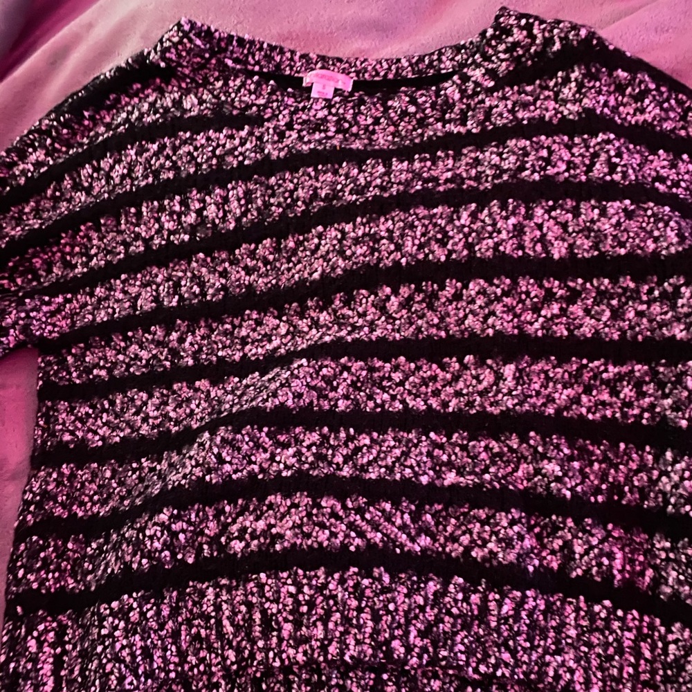 Xhilaration Soft Black and White Sweater